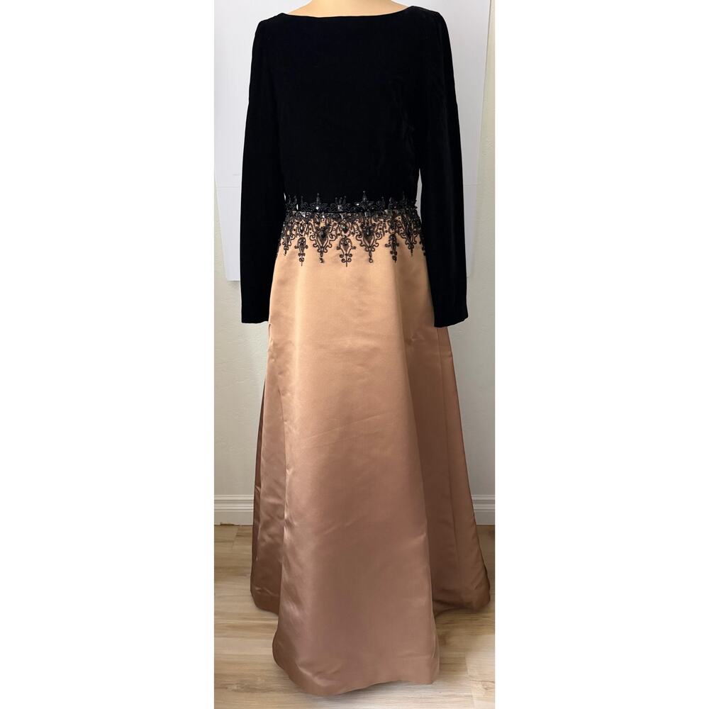 Oscar de la Renta Vintage 90s Formal Dress Champagne Gold Black Lace Long Sleeve - Picture 7 of 16